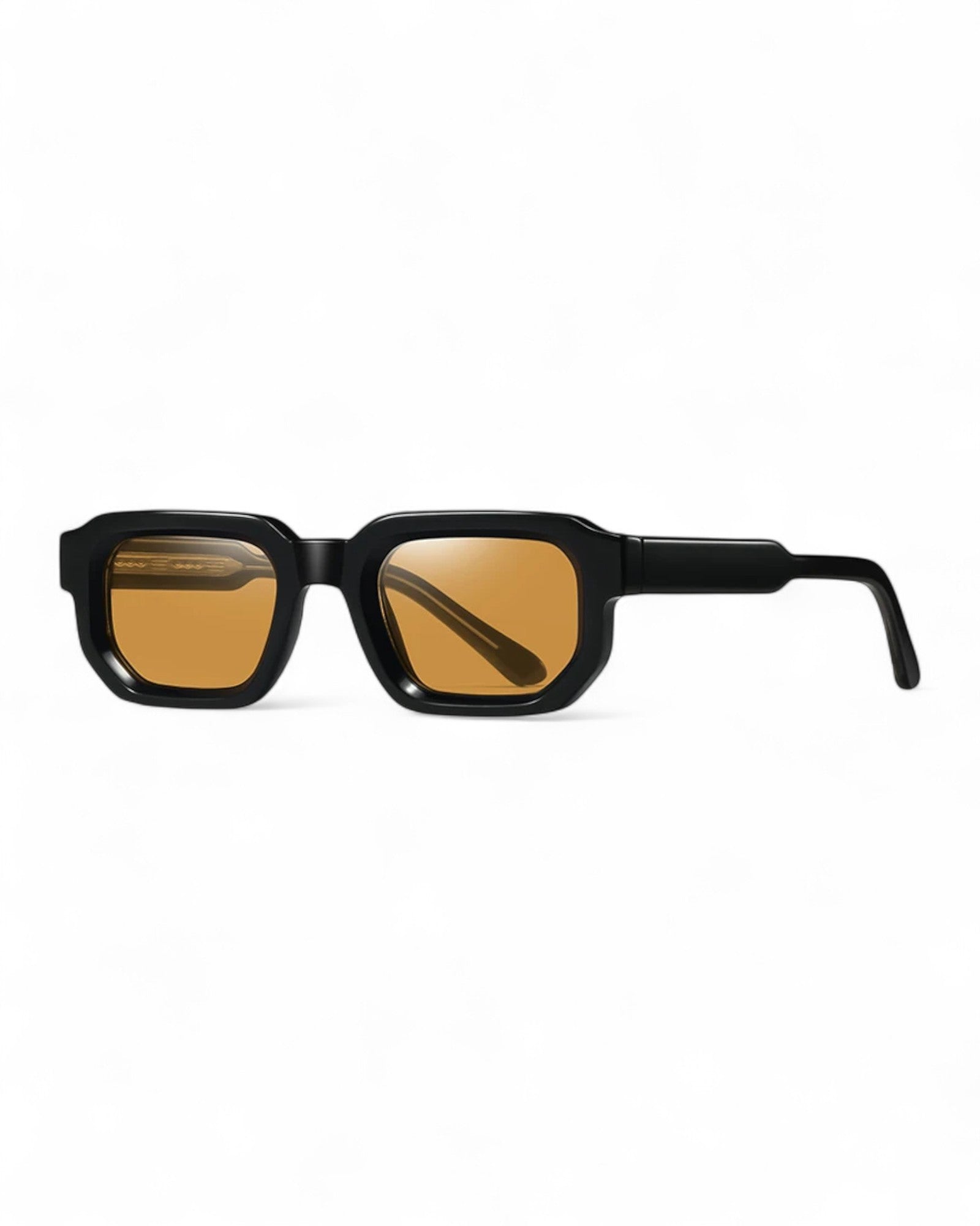 MAGGENTA SUNGLASSES